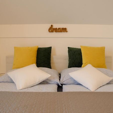 Eliza 1 Birdland Golf Apartman Buk Exterior foto
