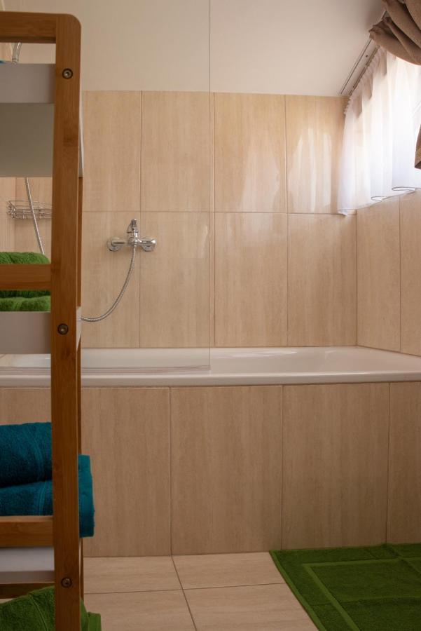 Eliza 1 Birdland Golf Apartman Buk Exterior foto