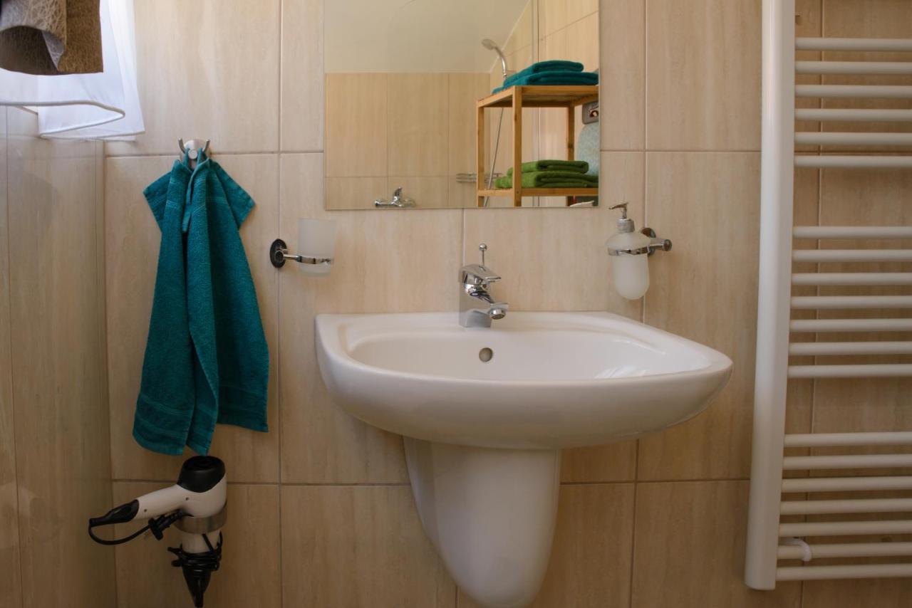 Eliza 1 Birdland Golf Apartman Buk Exterior foto