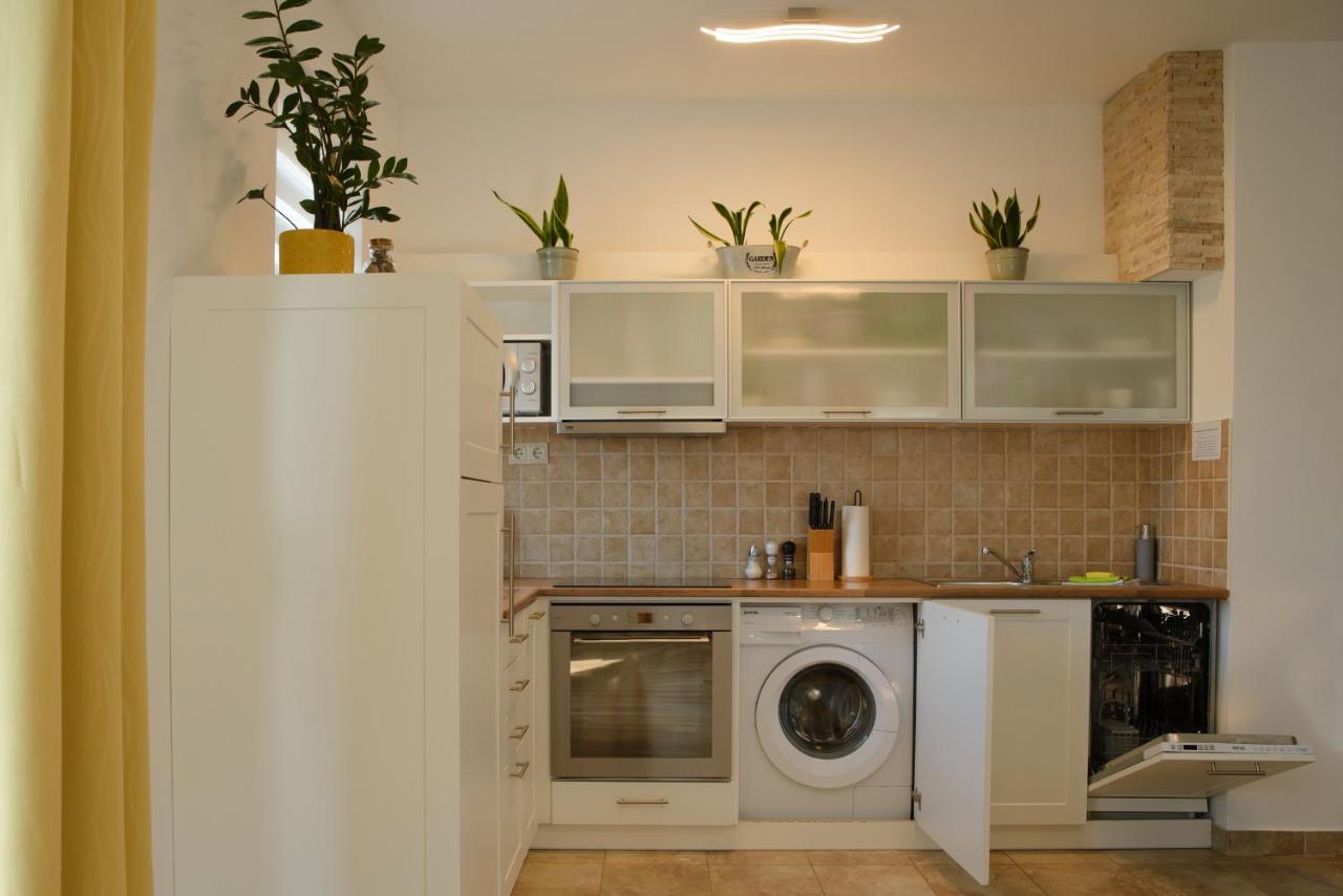 Eliza 1 Birdland Golf Apartman Buk Exterior foto